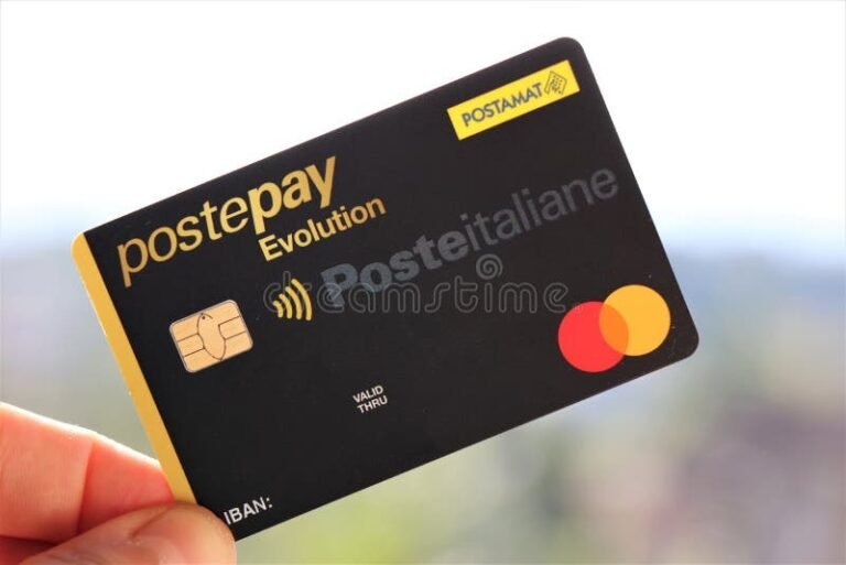 Postepay Evolution Funziona All'Estero: Come Usarla Senza Problemi 13 carta postepay evolution con mappa mondiale