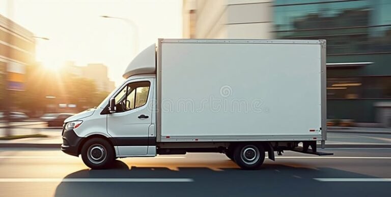 Quali Sono I Tempi Di Consegna Dei Prodotti Presso Il Centro Noli 4 furgone consegna pacchi con sfondo centro logistico