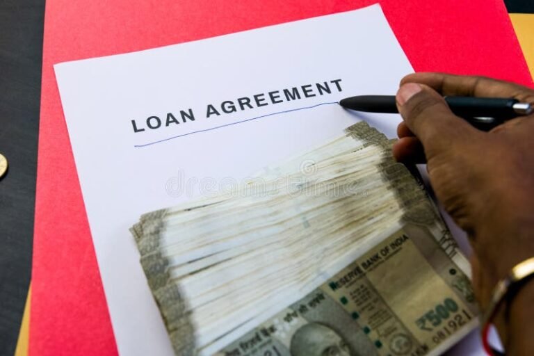 mano che firma contratto mutuo banco