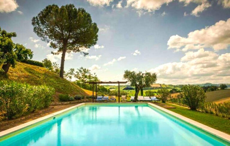 Dove Trovare Una Spa Privata Per Due Nelle Marche 2 piscina privata immersa nella natura marchigiana