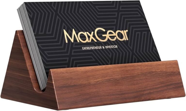 porta carta didentita elegante su tavolo legno