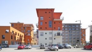 quartiere residenziale torinese con case moderne