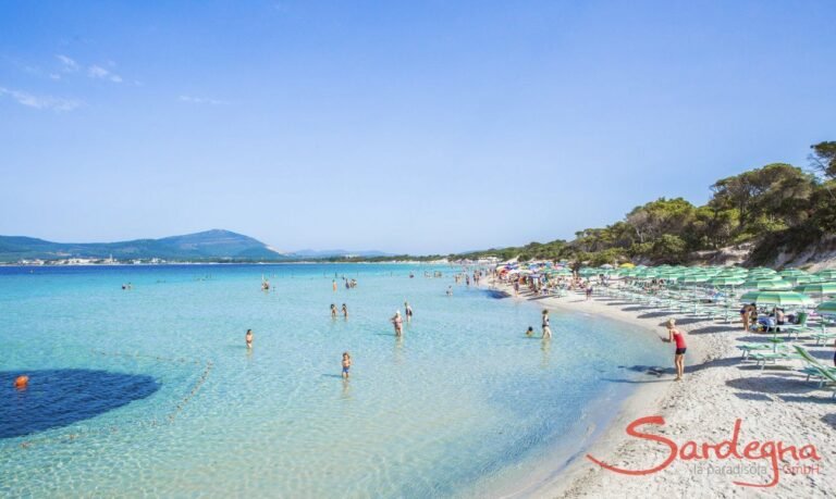 Quali sono le caratteristiche della spiaggia di Maria Pia ad Alghero 2 spiaggia sabbia bianca e acque cristalline alghero