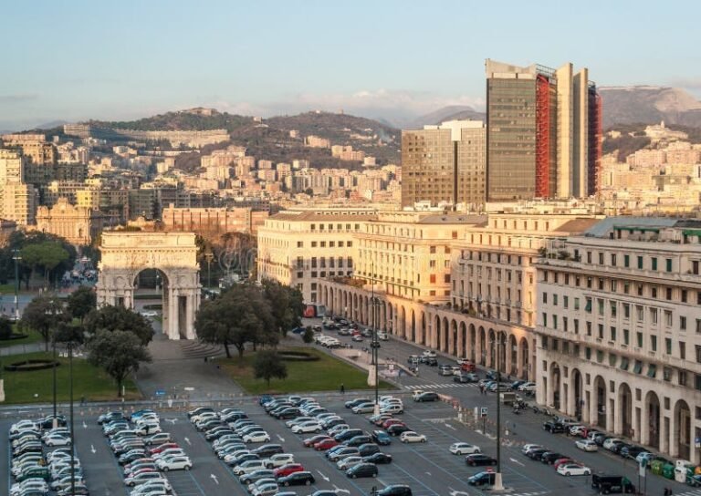 veduta panoramica di piazza vittoria genova