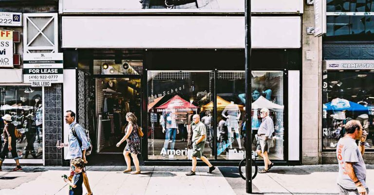 Quali Negozi e Servizi Offre Il Centro Commerciale Piazza Grande 7 Quali Negozi e Servizi Offre Il Centro Commerciale Piazza Grande